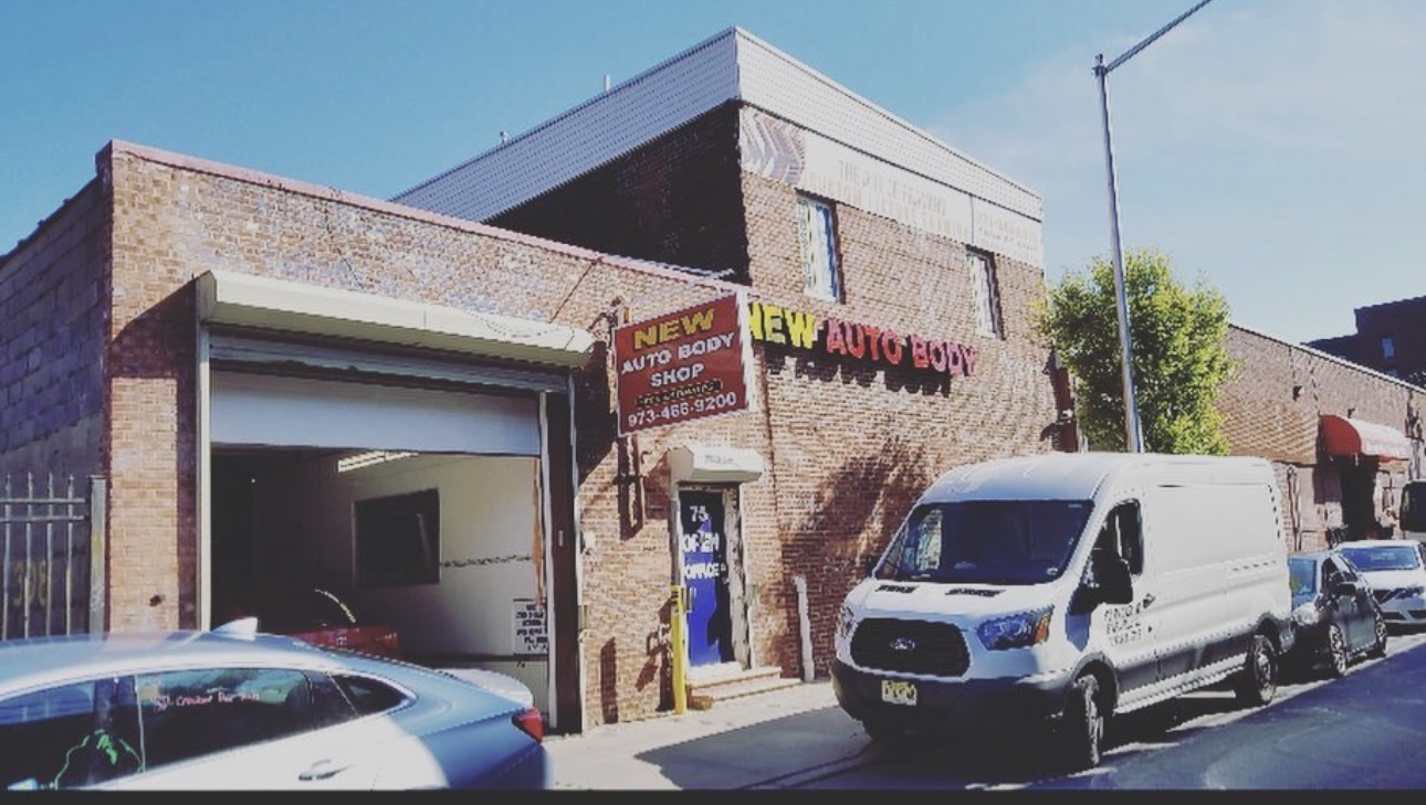 Auto Body Repair being performed at New Auto Body Shop in Newark, NJ